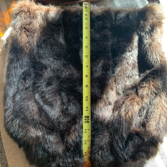 Bath & Body Works Faux Fur Tote - Picture 8 of 9